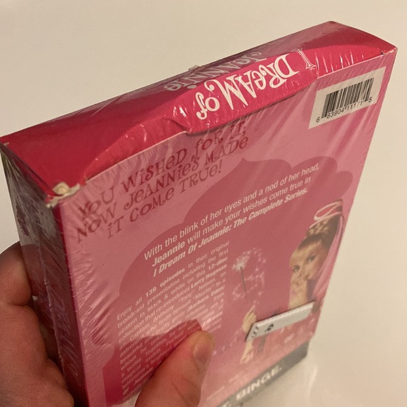 FREE SHIPPING* I DREAM OF JEANNIE DVD COMPLETE BOX SET!!! - Picture 3 of 3